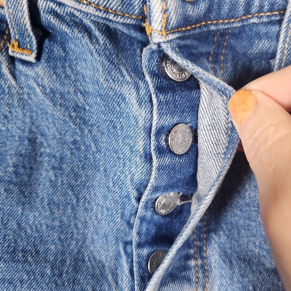 LEVI'S 501 BUTTON FLY DENIM SHORTS - Picture 3 of 6